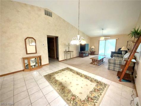 523 Wilcox Road Youngstown OH 44515