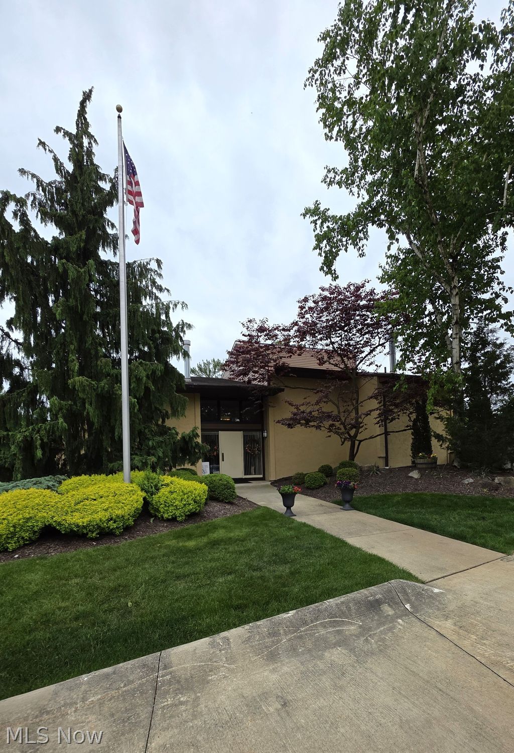 1937 Brookwood Drive Akron OH 44313