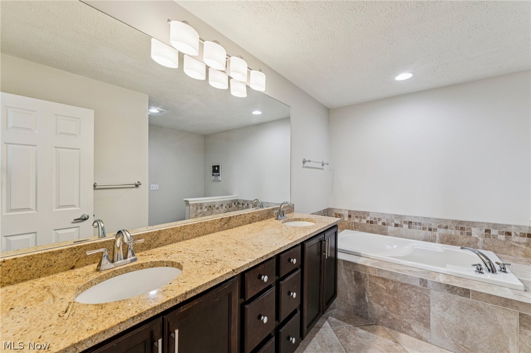 401 Bounty Way Avon Lake OH 44012
