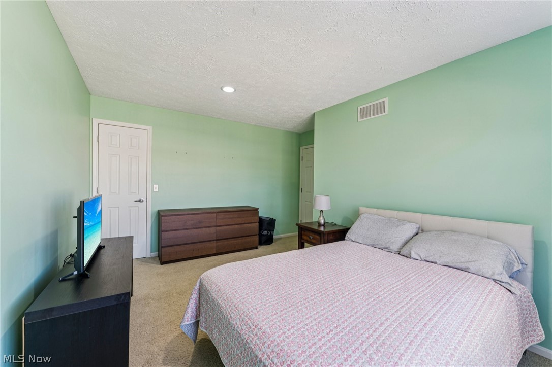 401 Bounty Way Avon Lake OH 44012