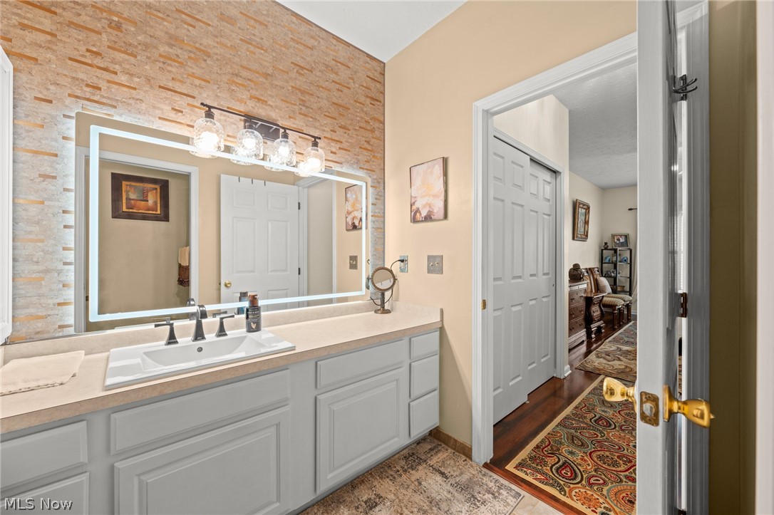 6801 Rolling Meadow Drive Parma OH 44134