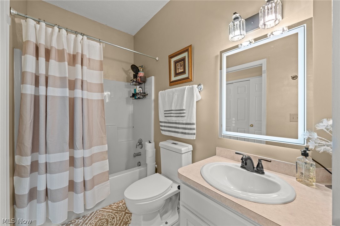 6801 Rolling Meadow Drive Parma OH 44134
