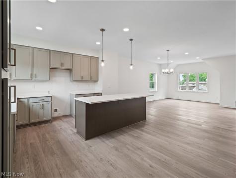 3274 Warren Road Cleveland OH 44111