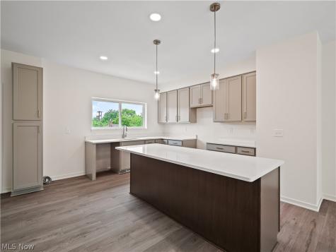 3274 Warren Road Cleveland OH 44111