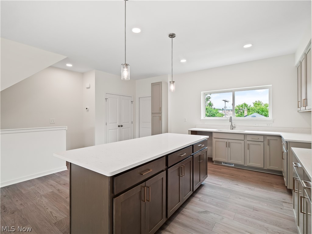 3274 Warren Road Cleveland OH 44111