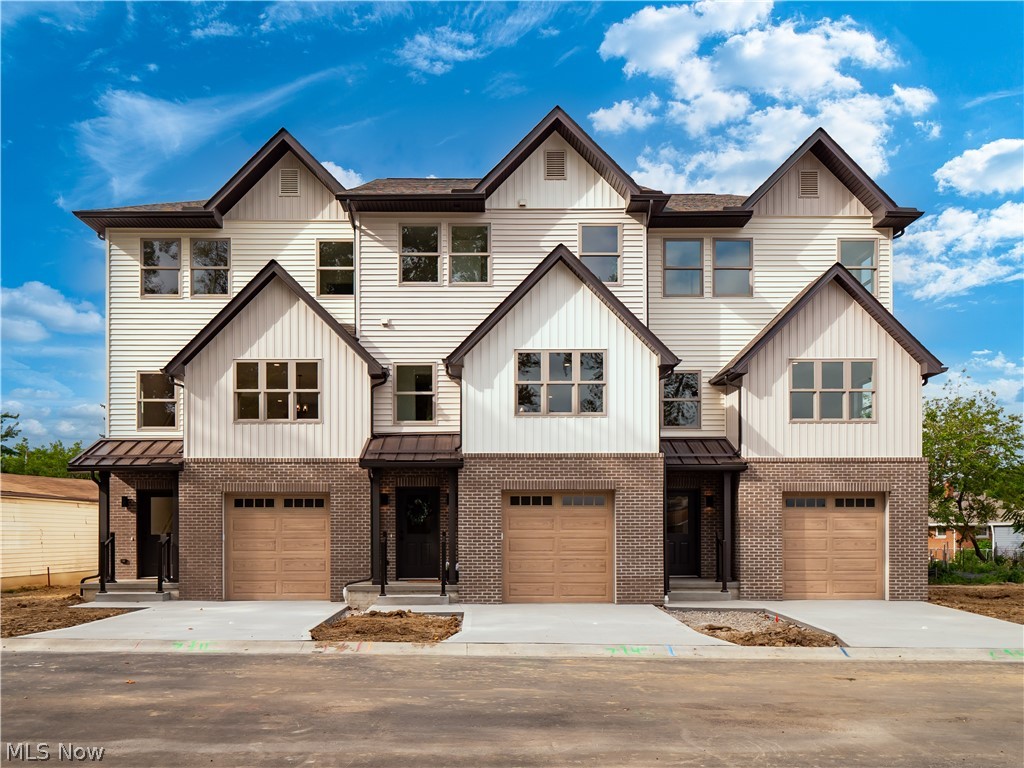 3274 Warren Road Cleveland OH 44111