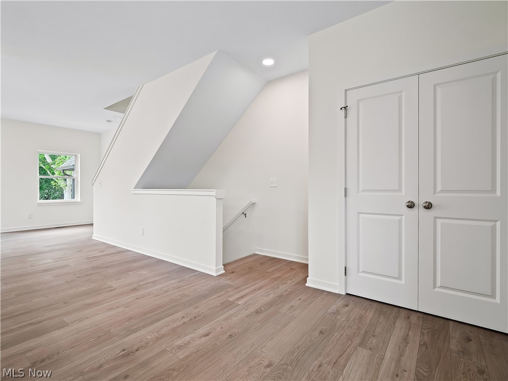 3274 Warren Road Cleveland OH 44111