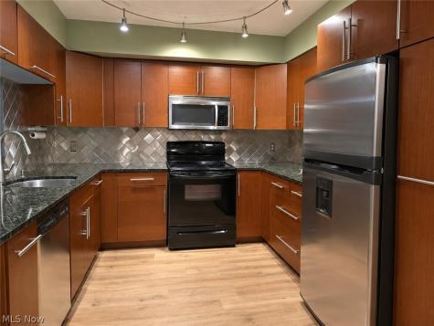 22946 Mastick Road Fairview Park OH 44126