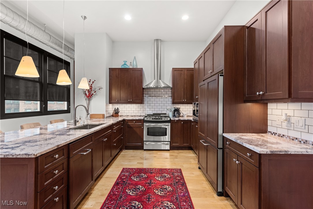 1260 W 4th Street Cleveland OH 44113