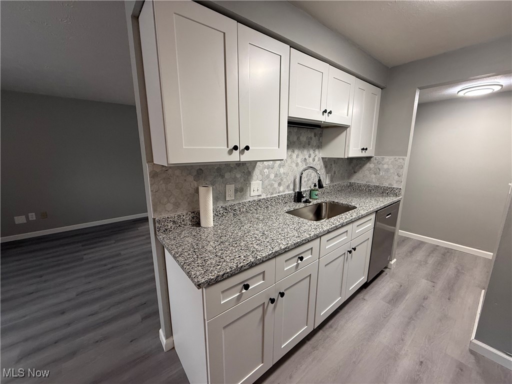 22011 River Oaks Drive Rocky River OH 44116