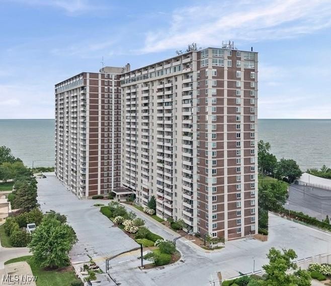 Lakewood OH, 12900 Lake Avenue, Unit 1208