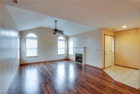 4201 Tannybrooke Lane NW Canton OH 44718