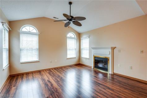 4201 Tannybrooke Lane NW Canton OH 44718