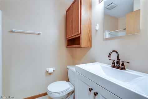 4201 Tannybrooke Lane NW Canton OH 44718