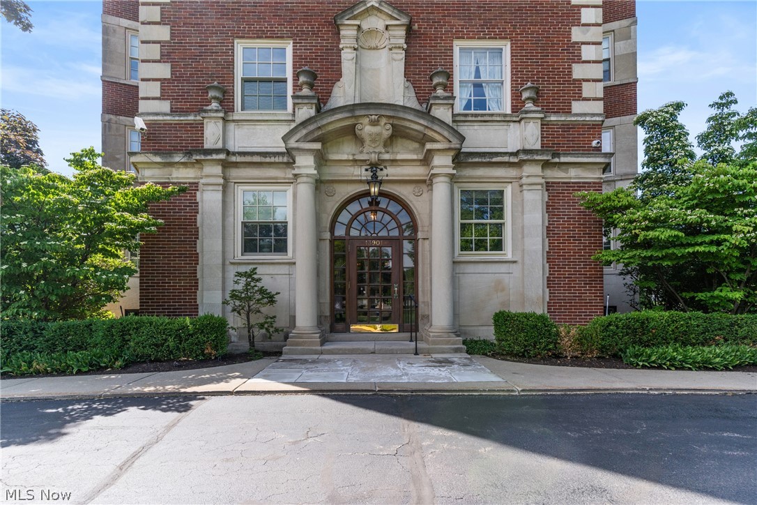 13901 Shaker Boulevard Cleveland OH 44120