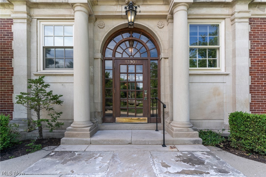 13901 Shaker Boulevard Cleveland OH 44120