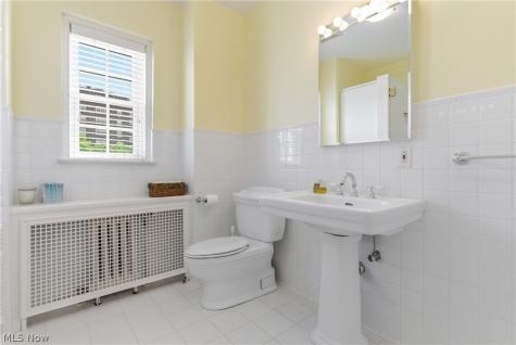 13901 Shaker Boulevard Cleveland OH 44120