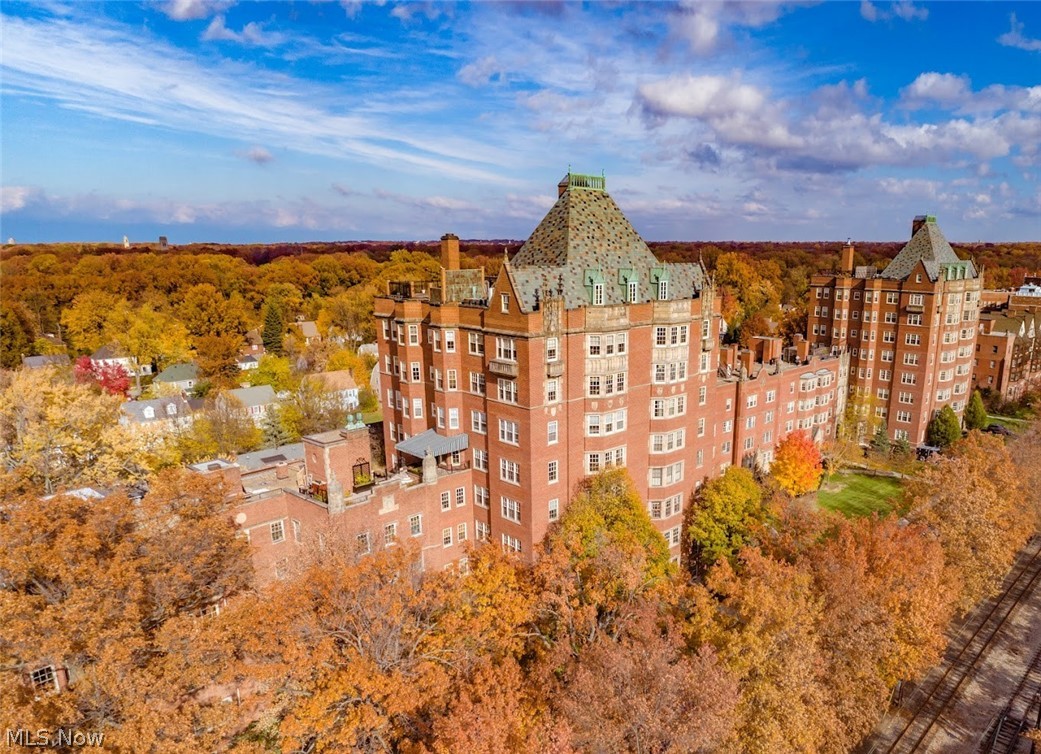 13901 Shaker Boulevard Cleveland OH 44120