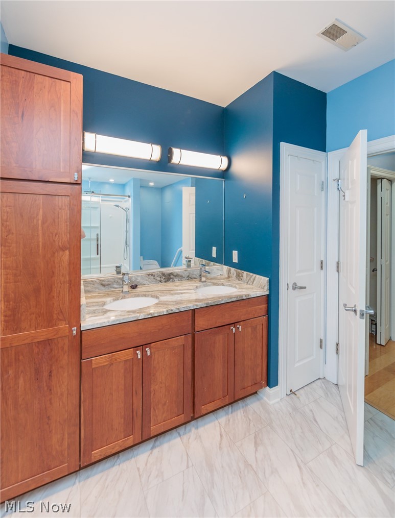 3192 Richmond Road Beachwood OH 44122