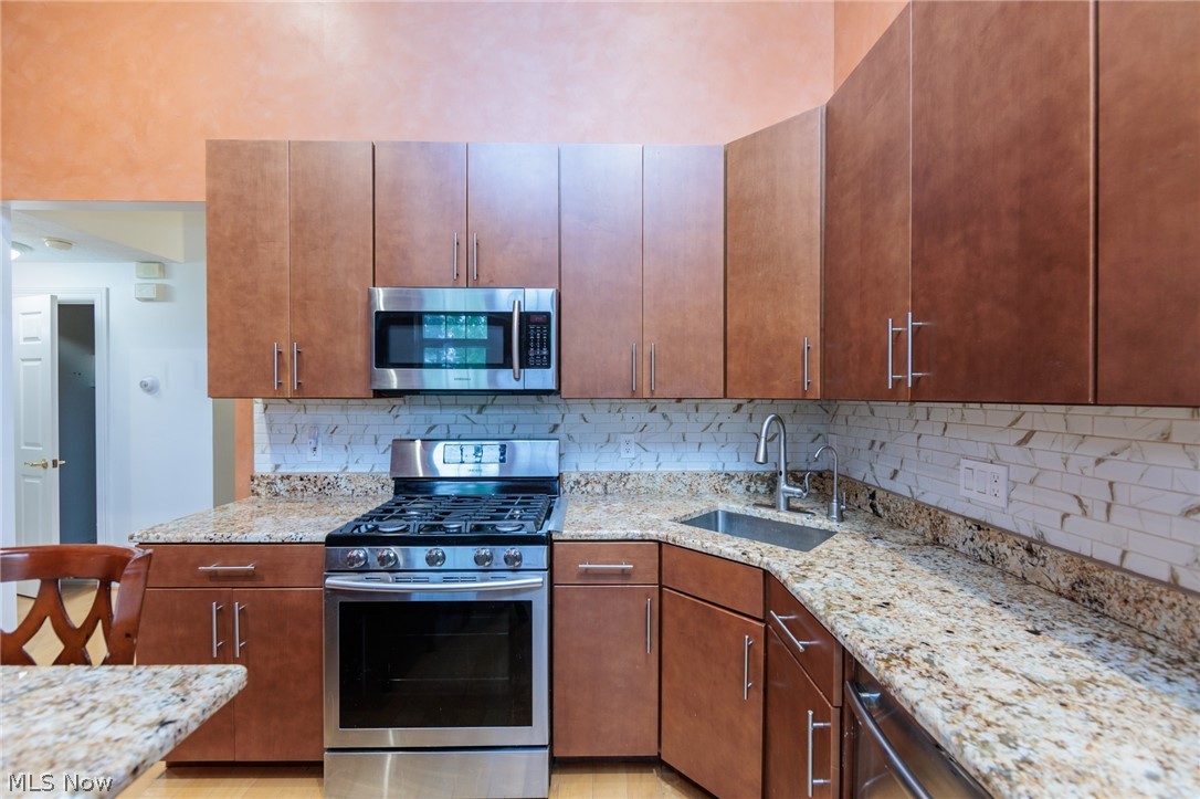 3192 Richmond Road Beachwood OH 44122