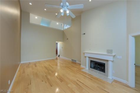 3192 Richmond Road Beachwood OH 44122