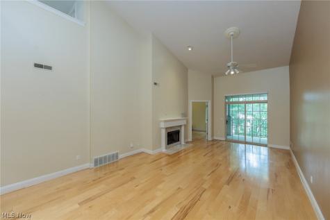 3192 Richmond Road Beachwood OH 44122