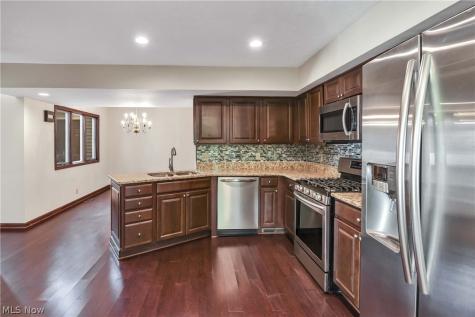 16831 Orchard Grove Drive Middleburg Heights OH 44130
