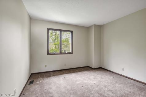 16831 Orchard Grove Drive Middleburg Heights OH 44130
