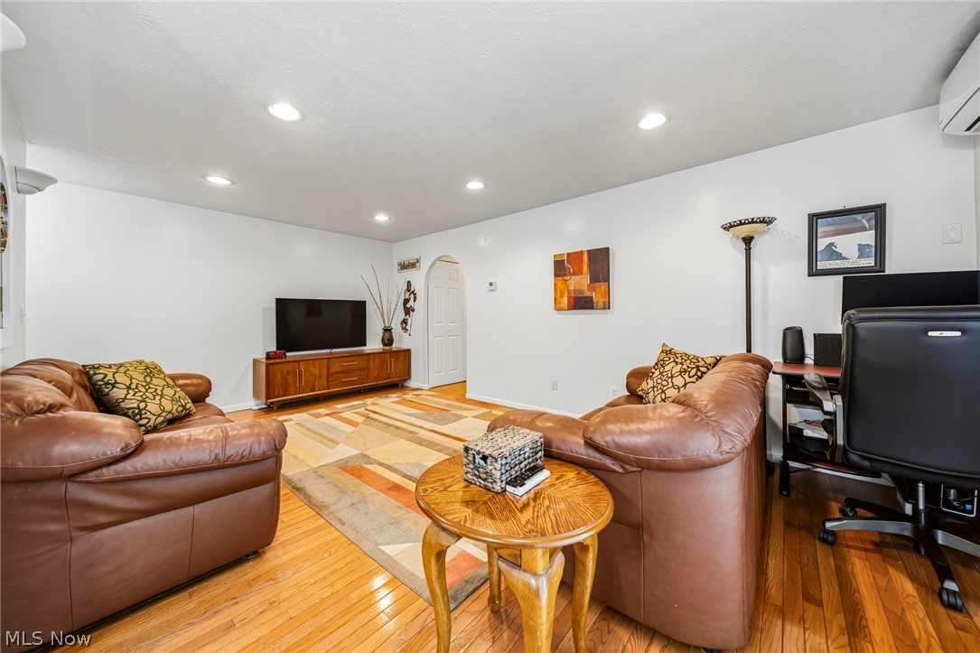 1408 Golden Gate Boulevard Mayfield Heights OH 44124