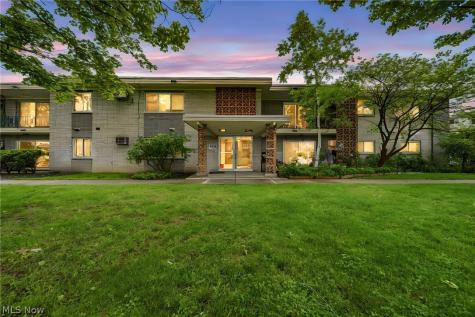 1408 Golden Gate Boulevard Mayfield Heights OH 44124