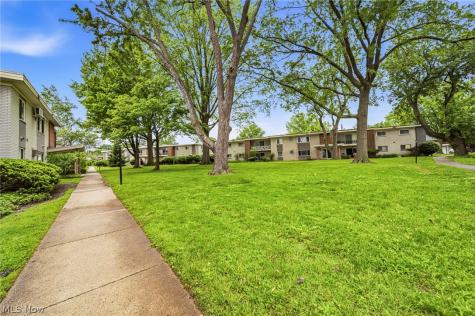 1408 Golden Gate Boulevard Mayfield Heights OH 44124