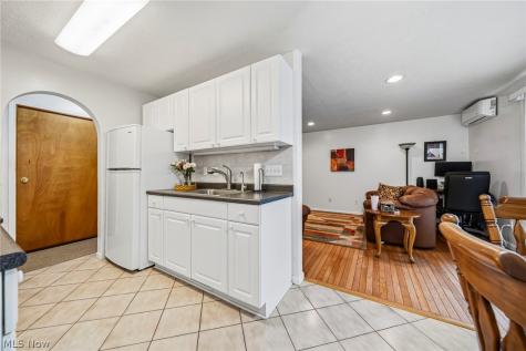 1408 Golden Gate Boulevard Mayfield Heights OH 44124