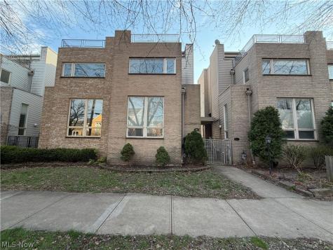 2272 W 5th Street Cleveland OH 44113