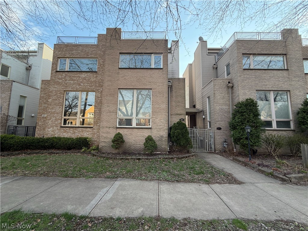 2272 W 5th Street Cleveland OH 44113