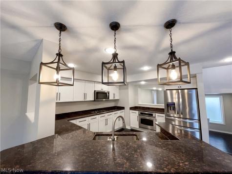 2272 W 5th Street Cleveland OH 44113
