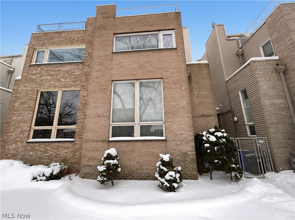 2272 W 5th Street Cleveland OH 44113