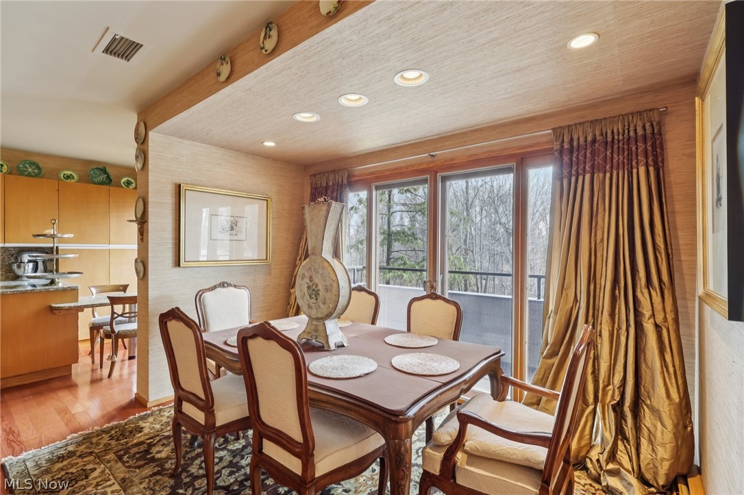 5200 Three Village Drive Lyndhurst OH 44124