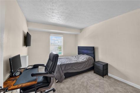 4926 Independence Circle Stow OH 44224