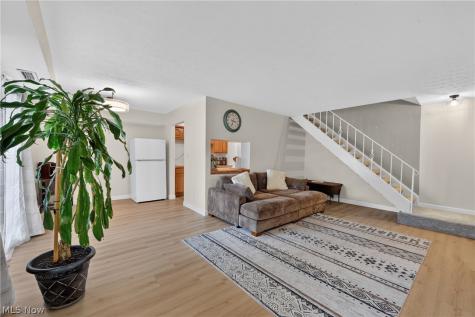 4926 Independence Circle Stow OH 44224