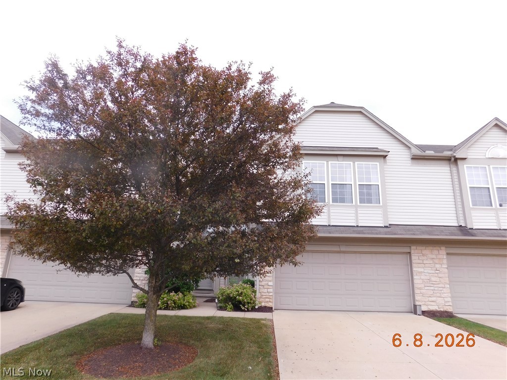 29026 Pembrooke Boulevard Olmsted Falls OH 44138
