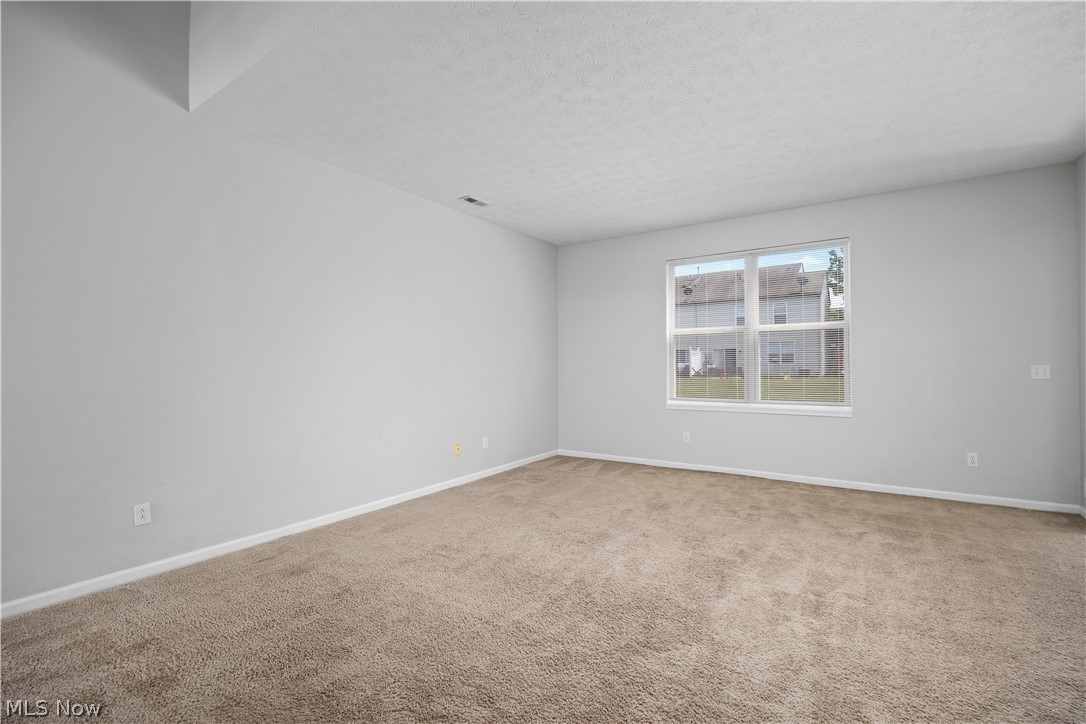 29026 Pembrooke Boulevard Olmsted Falls OH 44138