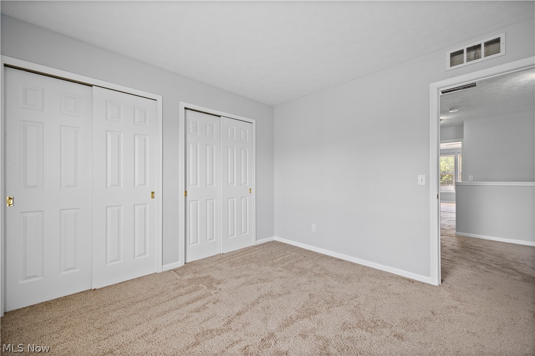 29026 Pembrooke Boulevard Olmsted Falls OH 44138