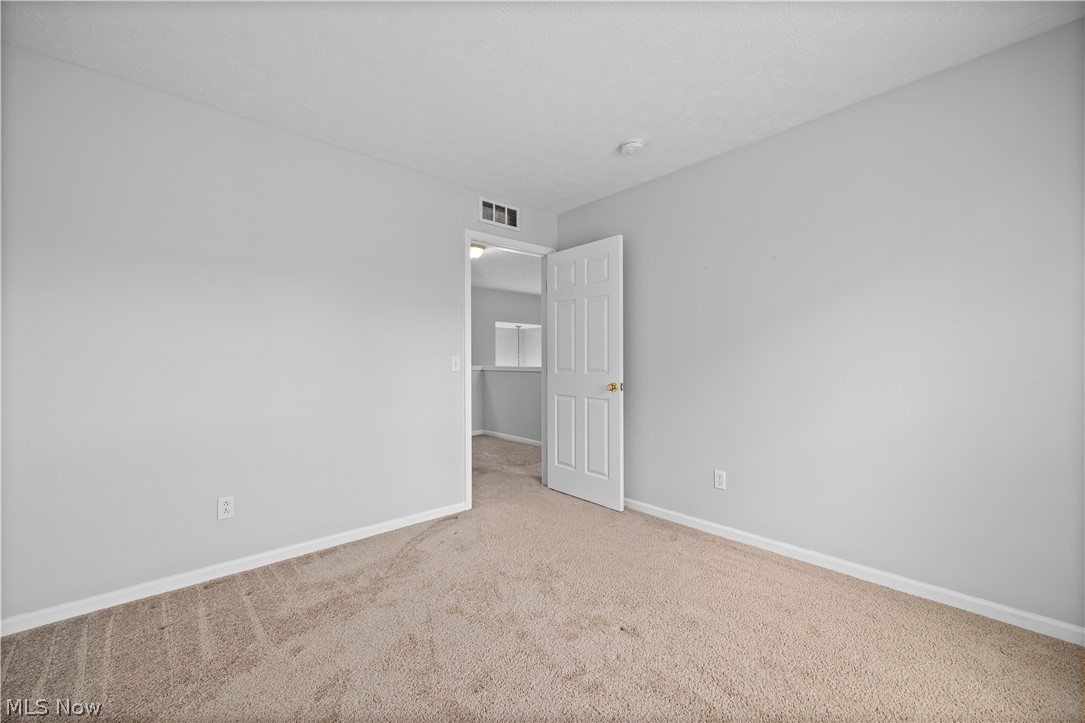 29026 Pembrooke Boulevard Olmsted Falls OH 44138