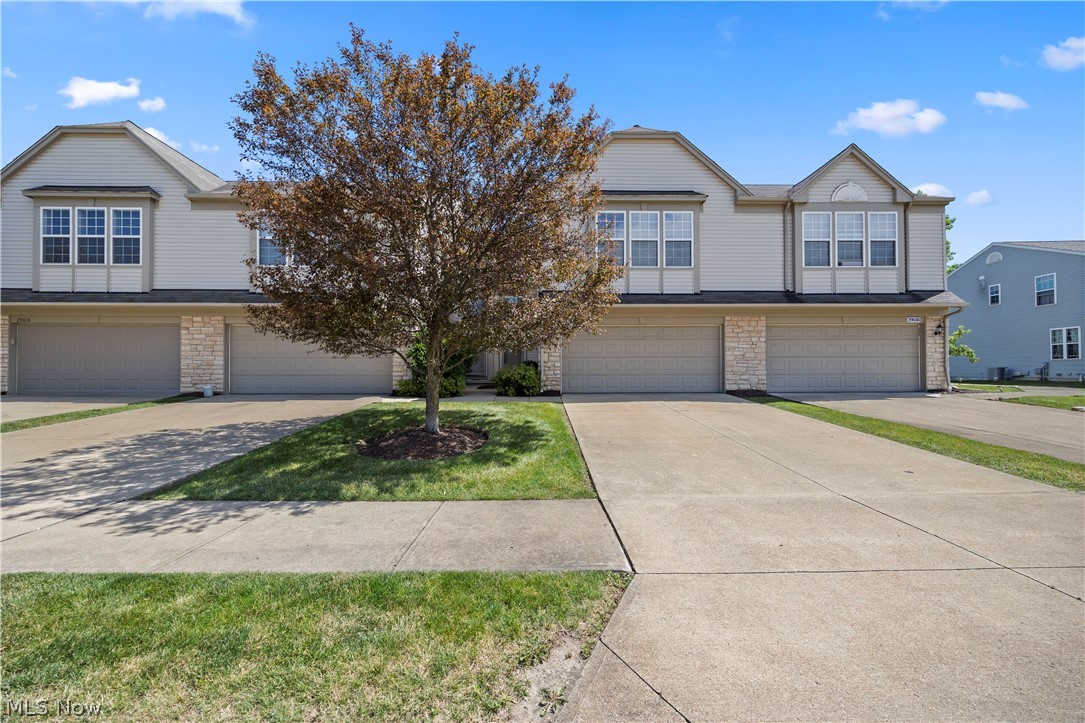 29026 Pembrooke Boulevard Olmsted Falls OH 44138
