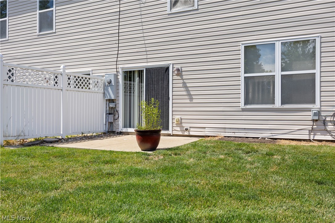 29026 Pembrooke Boulevard Olmsted Falls OH 44138