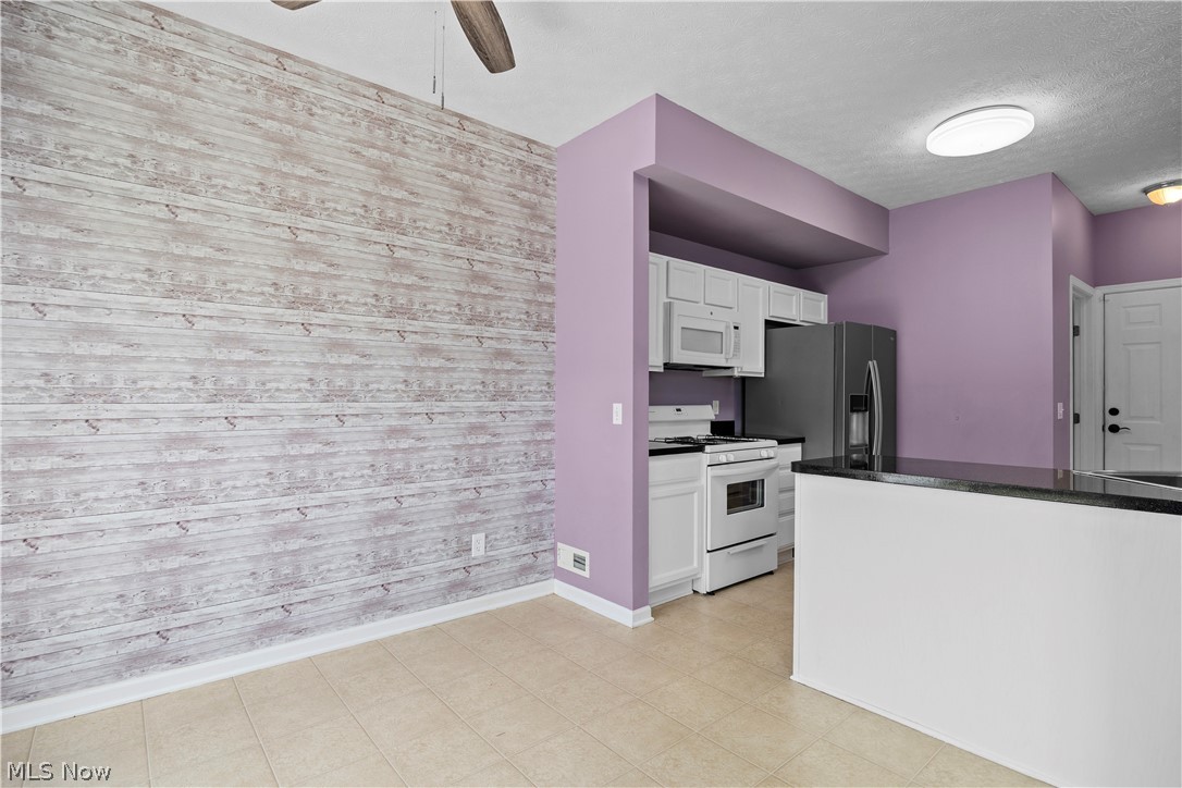 29026 Pembrooke Boulevard Olmsted Falls OH 44138