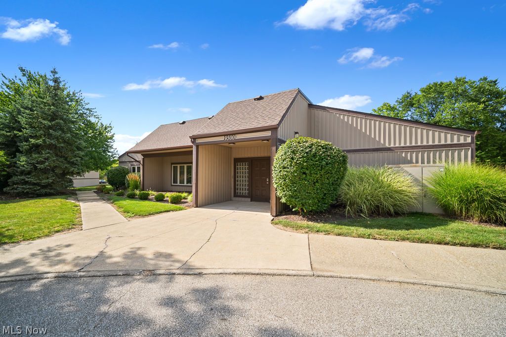 9610 Cove Drive North Royalton OH 44133