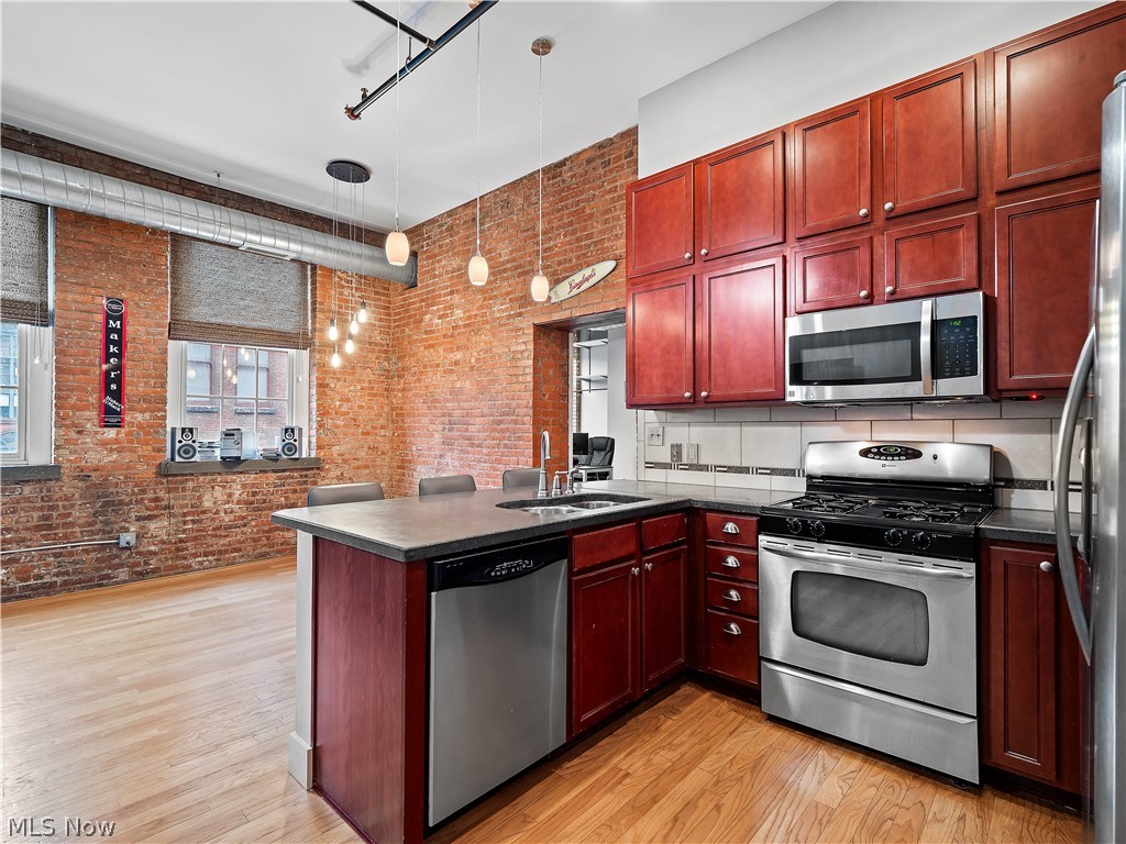 1260 W 4th Street Cleveland OH 44113