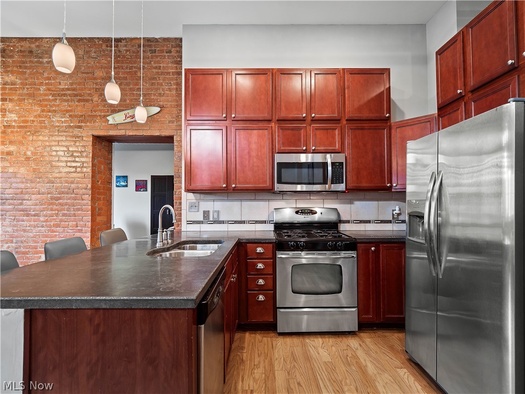 1260 W 4th Street Cleveland OH 44113