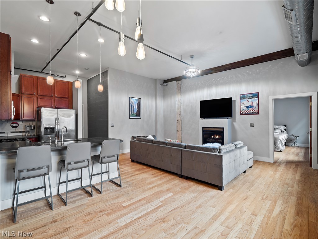 1260 W 4th Street Cleveland OH 44113